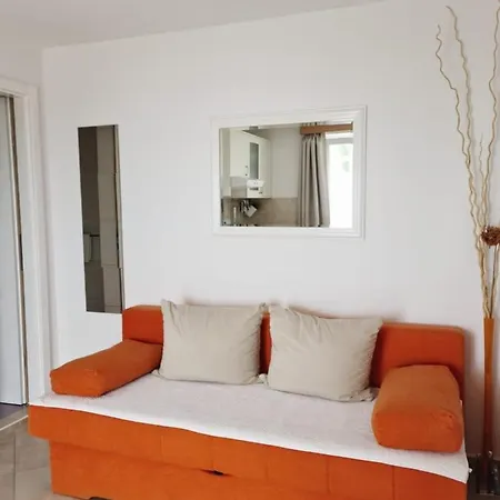 New Studio With Sea View Makarska