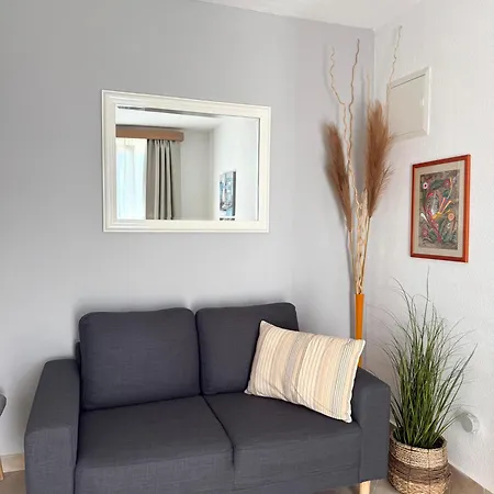 Apartment New With Sea View